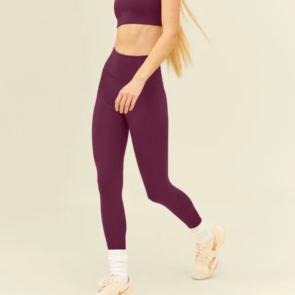 Girlfriend Collective Compressive High-Rise Legging in Plum XS
